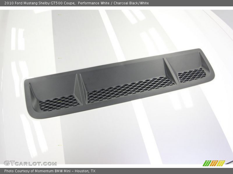 Performance White / Charcoal Black/White 2010 Ford Mustang Shelby GT500 Coupe