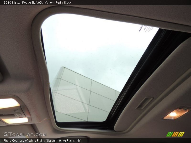Venom Red / Black 2010 Nissan Rogue SL AWD