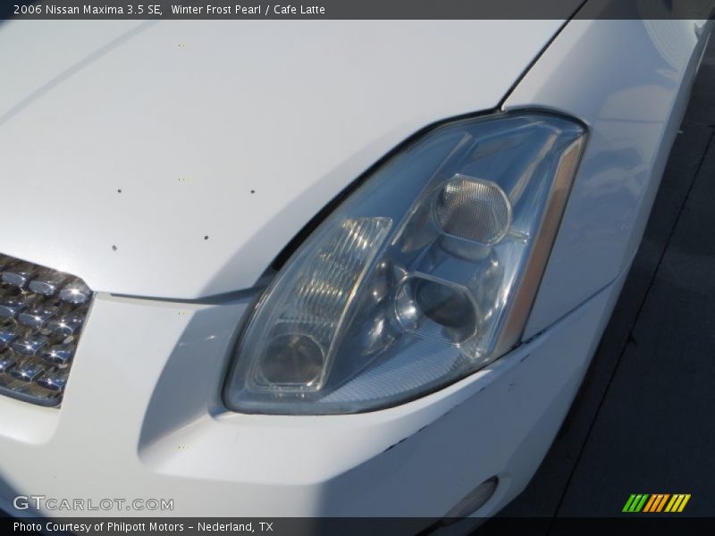 Winter Frost Pearl / Cafe Latte 2006 Nissan Maxima 3.5 SE