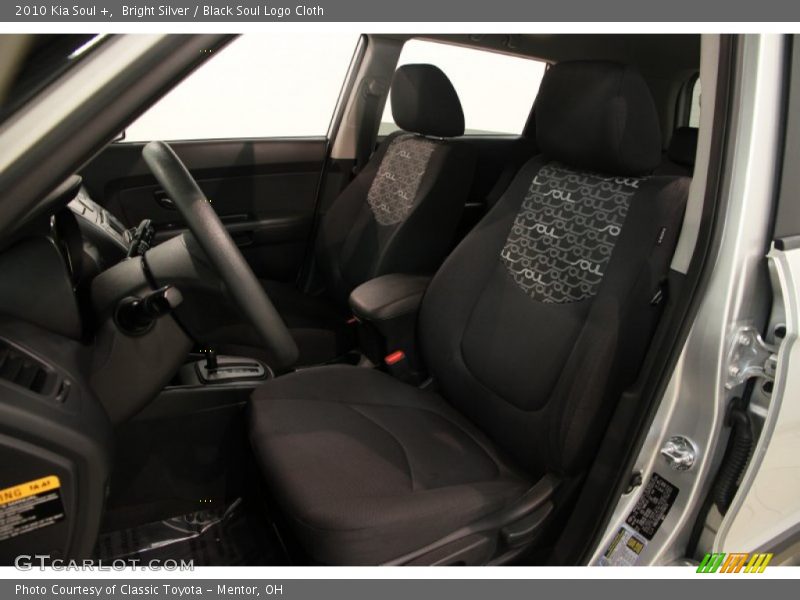 Bright Silver / Black Soul Logo Cloth 2010 Kia Soul +