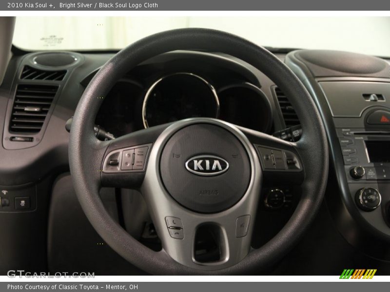 Bright Silver / Black Soul Logo Cloth 2010 Kia Soul +