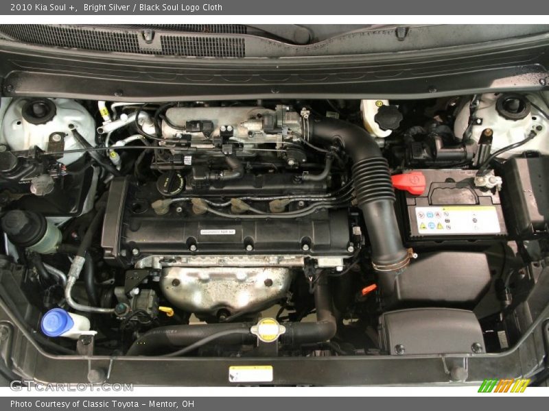 Bright Silver / Black Soul Logo Cloth 2010 Kia Soul +