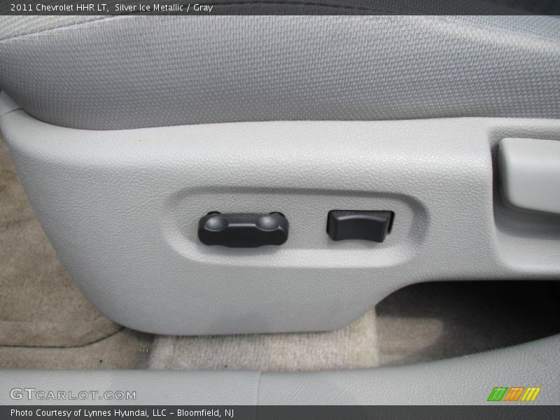 Silver Ice Metallic / Gray 2011 Chevrolet HHR LT