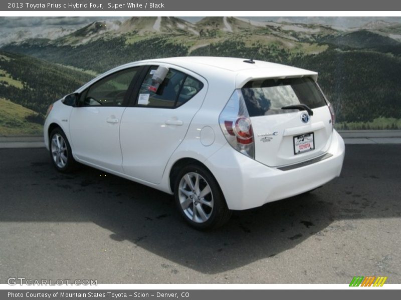 Super White / Black 2013 Toyota Prius c Hybrid Four