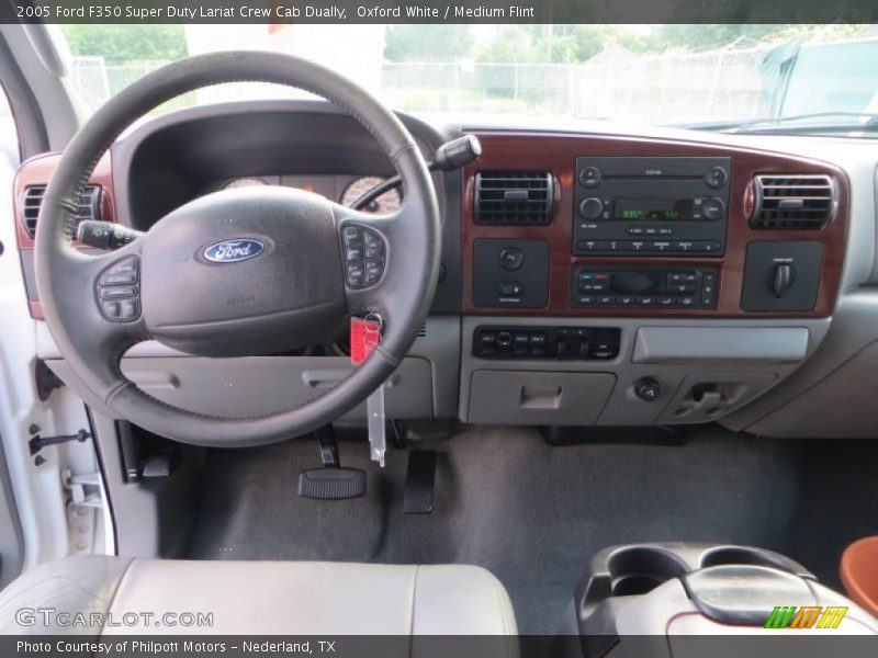 Oxford White / Medium Flint 2005 Ford F350 Super Duty Lariat Crew Cab Dually