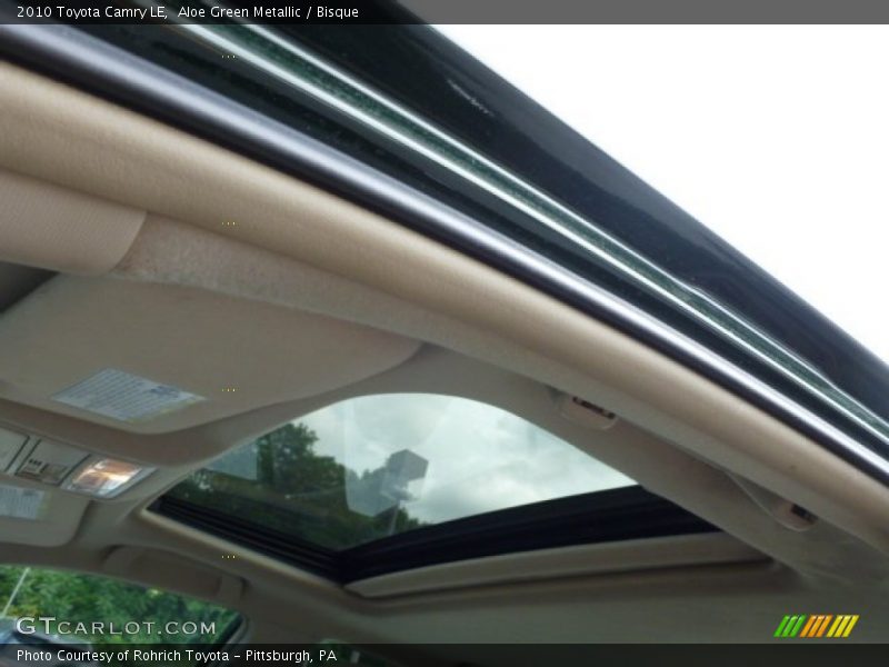 Aloe Green Metallic / Bisque 2010 Toyota Camry LE