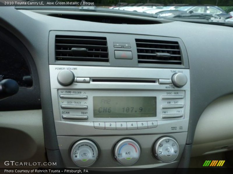 Aloe Green Metallic / Bisque 2010 Toyota Camry LE