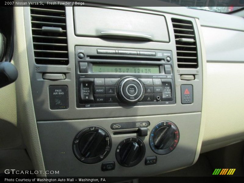 Fresh Powder / Beige 2007 Nissan Versa SL