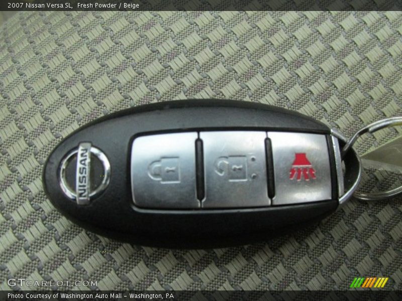 Fresh Powder / Beige 2007 Nissan Versa SL