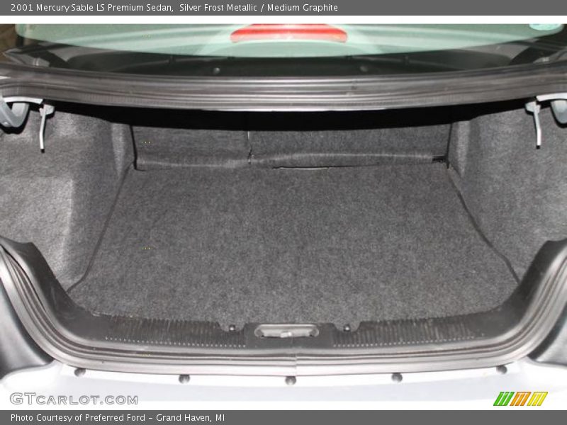  2001 Sable LS Premium Sedan Trunk