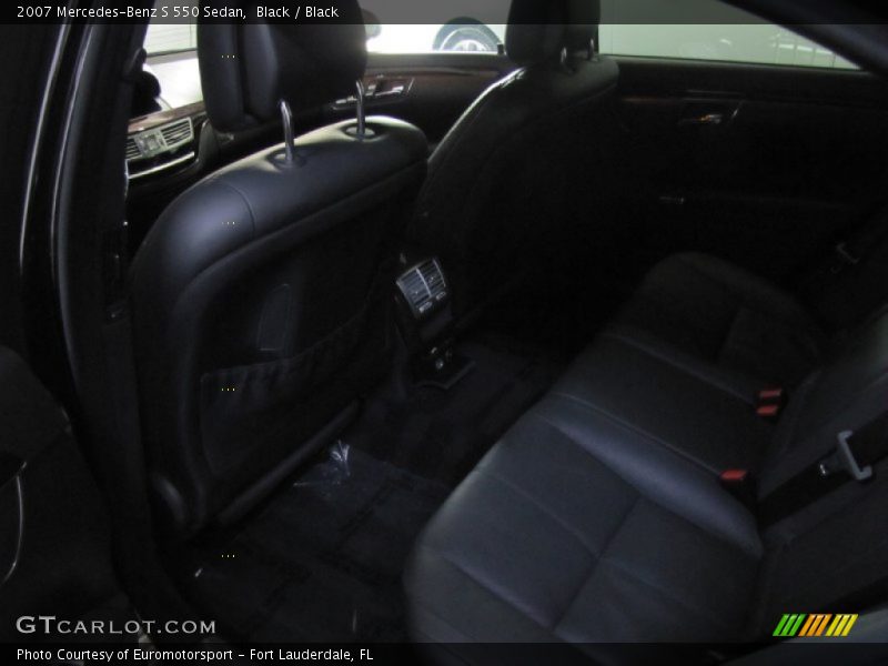 Black / Black 2007 Mercedes-Benz S 550 Sedan