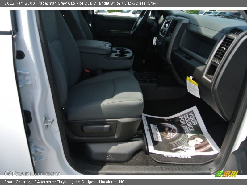 Bright White / Black/Diesel Gray 2013 Ram 3500 Tradesman Crew Cab 4x4 Dually