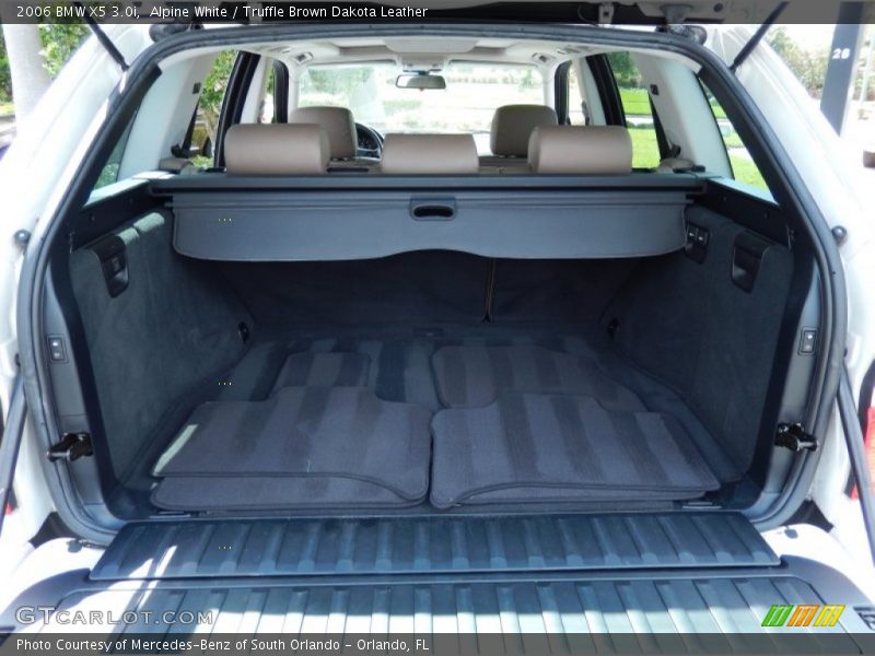  2006 X5 3.0i Trunk