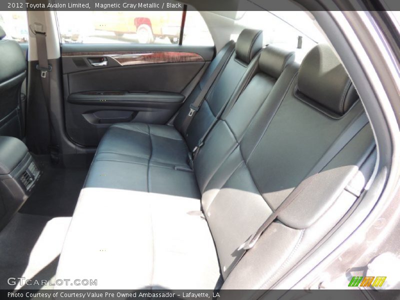 Magnetic Gray Metallic / Black 2012 Toyota Avalon Limited
