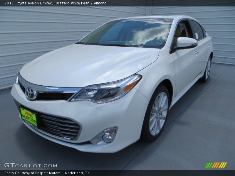 Blizzard White Pearl / Almond 2013 Toyota Avalon Limited