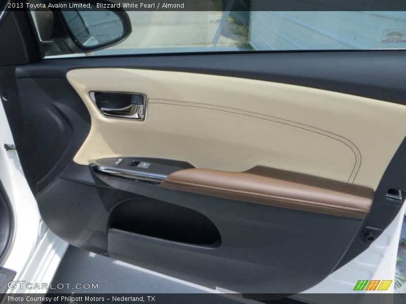 Blizzard White Pearl / Almond 2013 Toyota Avalon Limited