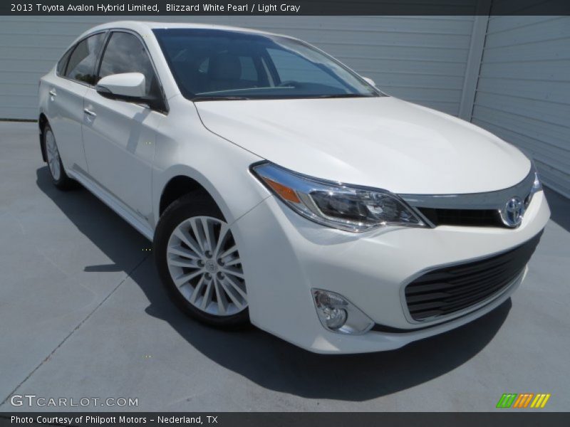 Blizzard White Pearl / Light Gray 2013 Toyota Avalon Hybrid Limited
