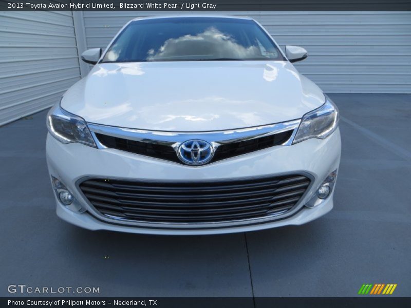 Blizzard White Pearl / Light Gray 2013 Toyota Avalon Hybrid Limited