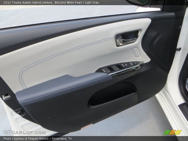 Blizzard White Pearl / Light Gray 2013 Toyota Avalon Hybrid Limited