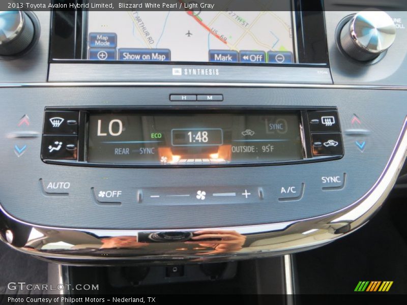 Blizzard White Pearl / Light Gray 2013 Toyota Avalon Hybrid Limited