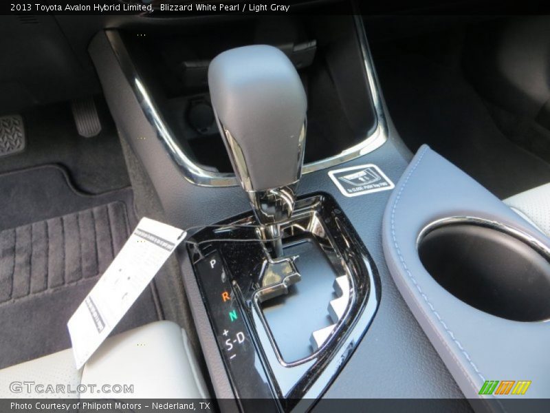 Blizzard White Pearl / Light Gray 2013 Toyota Avalon Hybrid Limited