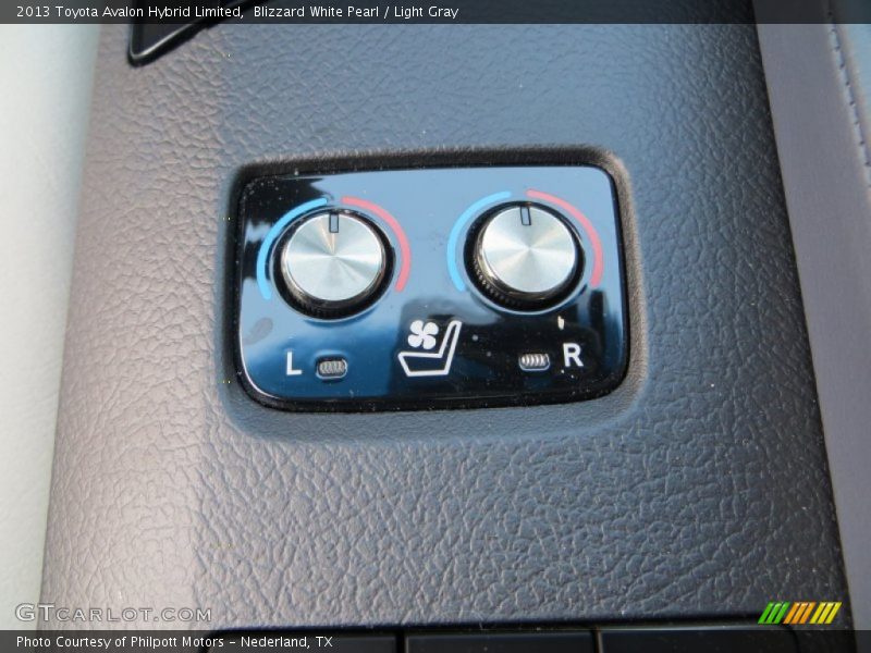 Blizzard White Pearl / Light Gray 2013 Toyota Avalon Hybrid Limited