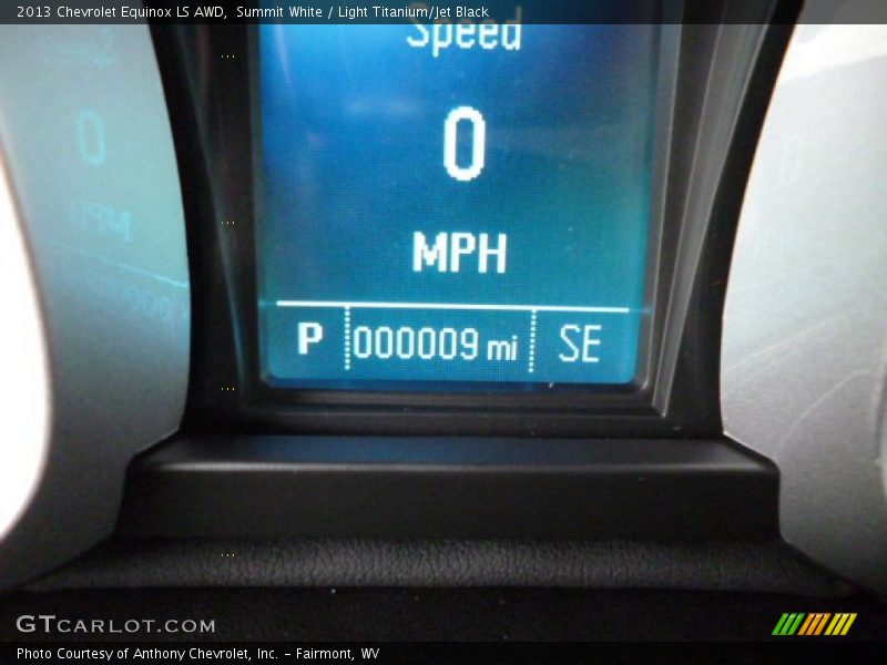 Summit White / Light Titanium/Jet Black 2013 Chevrolet Equinox LS AWD