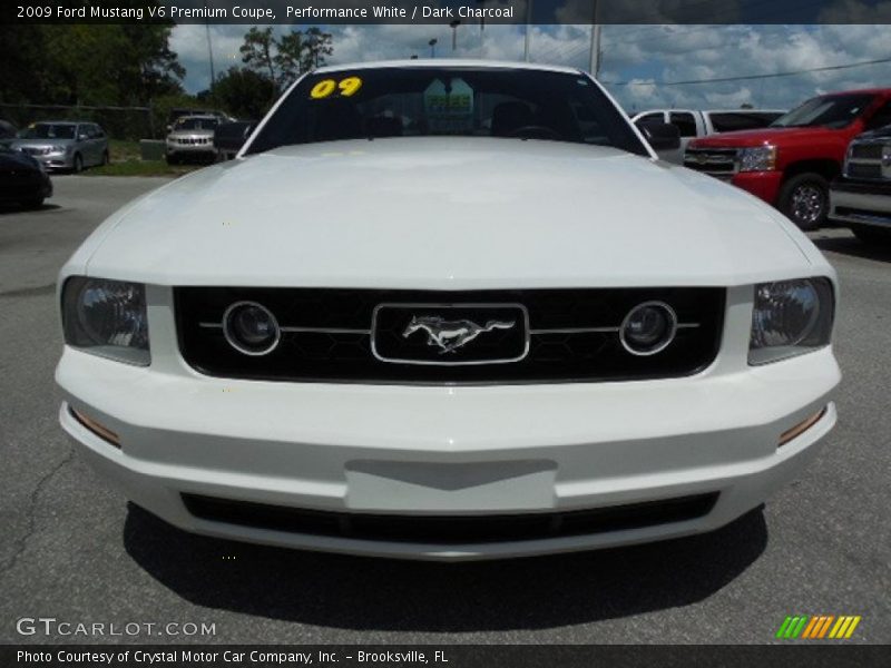 Performance White / Dark Charcoal 2009 Ford Mustang V6 Premium Coupe