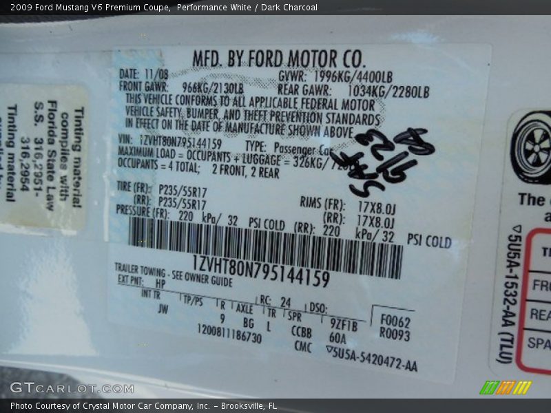 Performance White / Dark Charcoal 2009 Ford Mustang V6 Premium Coupe