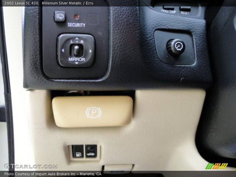 Millenium Silver Metallic / Ecru 2002 Lexus SC 430
