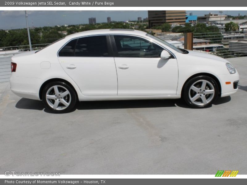 Candy White / Pure Beige 2009 Volkswagen Jetta SEL Sedan