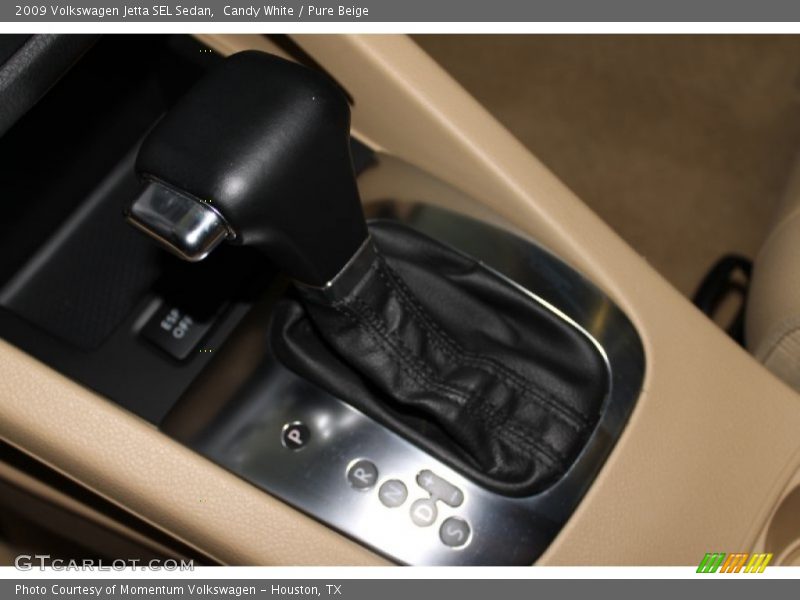 Candy White / Pure Beige 2009 Volkswagen Jetta SEL Sedan