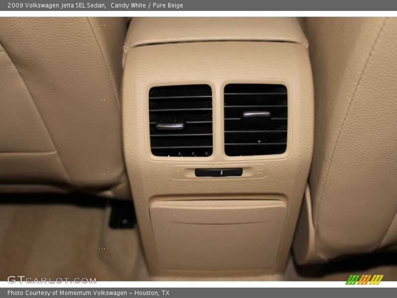 Candy White / Pure Beige 2009 Volkswagen Jetta SEL Sedan