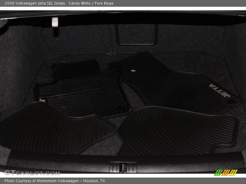 Candy White / Pure Beige 2009 Volkswagen Jetta SEL Sedan
