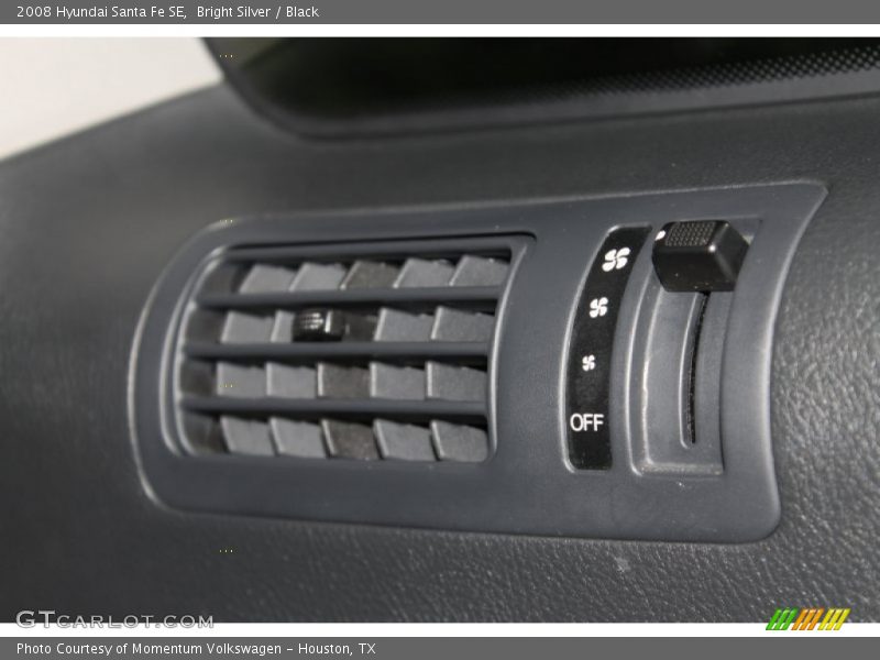 Bright Silver / Black 2008 Hyundai Santa Fe SE