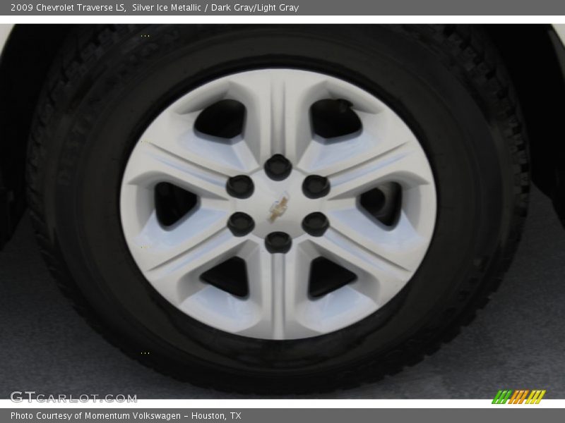 Silver Ice Metallic / Dark Gray/Light Gray 2009 Chevrolet Traverse LS