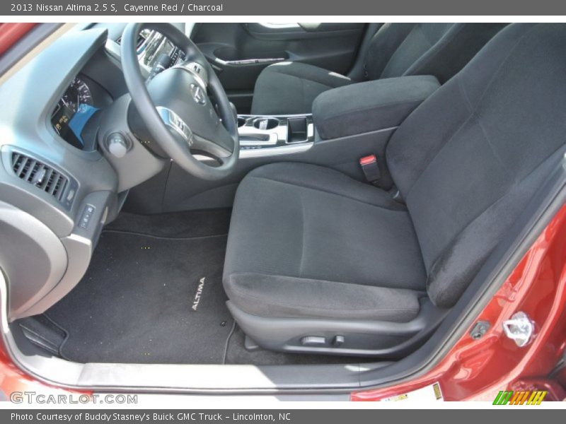 Cayenne Red / Charcoal 2013 Nissan Altima 2.5 S