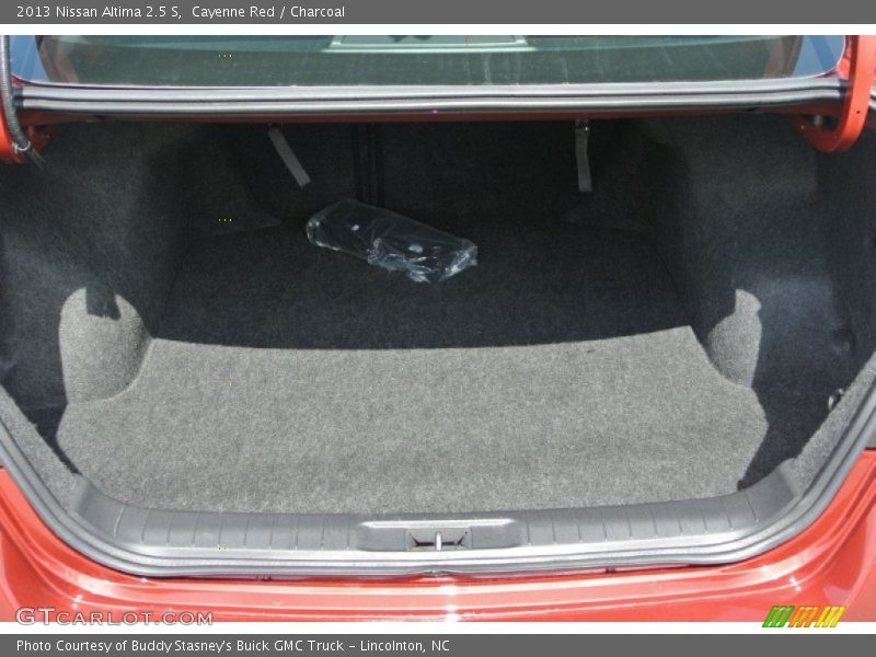 Cayenne Red / Charcoal 2013 Nissan Altima 2.5 S