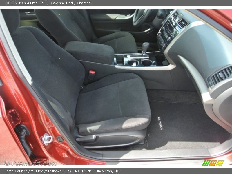 Cayenne Red / Charcoal 2013 Nissan Altima 2.5 S