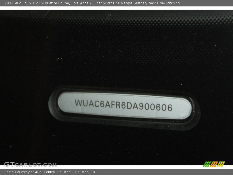 Ibis White / Lunar Silver Fine Nappa Leather/Rock Gray Stitching 2013 Audi RS 5 4.2 FSI quattro Coupe