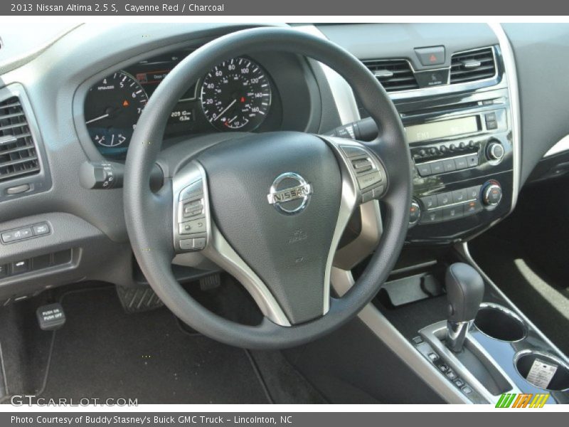 Cayenne Red / Charcoal 2013 Nissan Altima 2.5 S