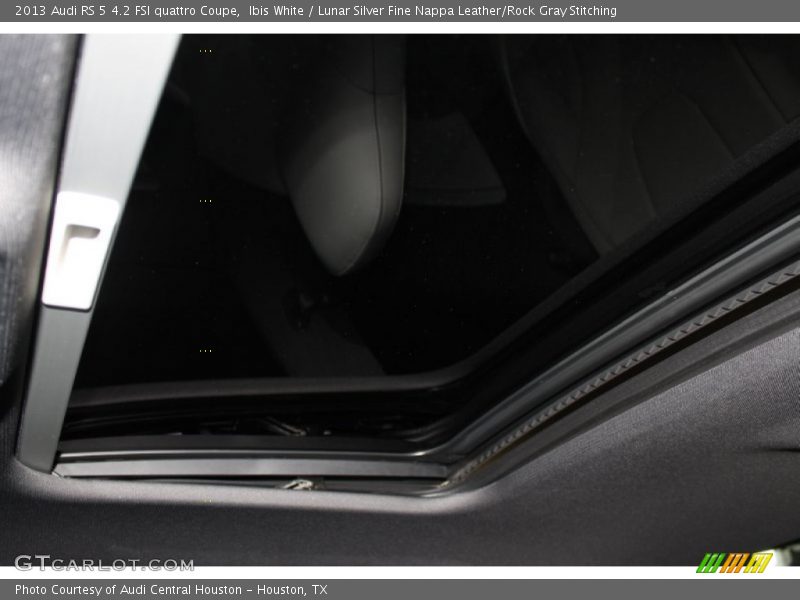 Ibis White / Lunar Silver Fine Nappa Leather/Rock Gray Stitching 2013 Audi RS 5 4.2 FSI quattro Coupe