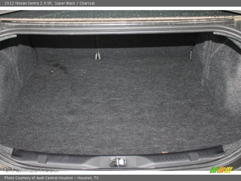 Super Black / Charcoal 2012 Nissan Sentra 2.0 SR