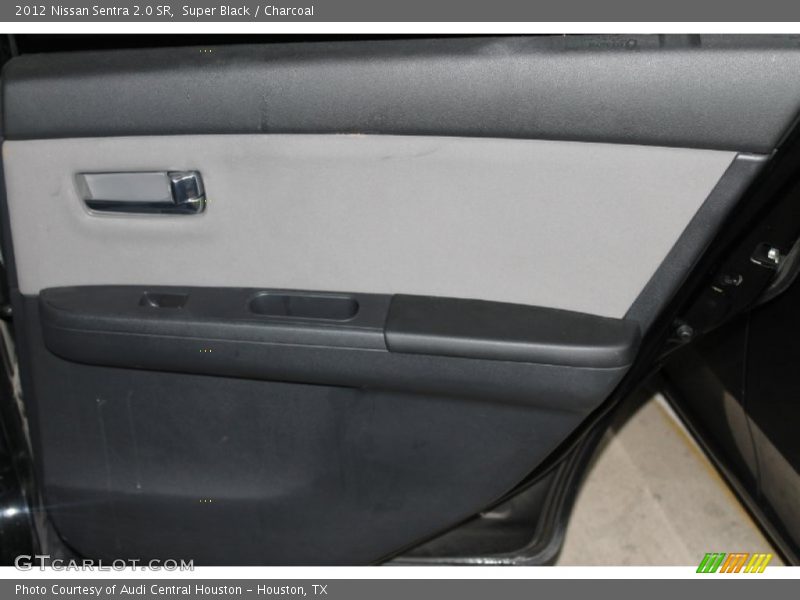 Super Black / Charcoal 2012 Nissan Sentra 2.0 SR