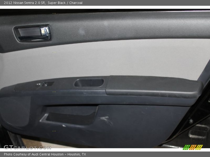 Super Black / Charcoal 2012 Nissan Sentra 2.0 SR