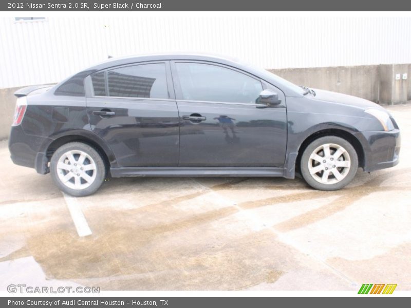 Super Black / Charcoal 2012 Nissan Sentra 2.0 SR