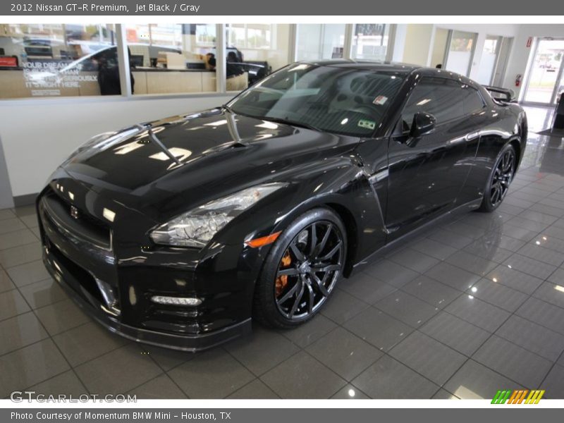 Front 3/4 View of 2012 GT-R Premium
