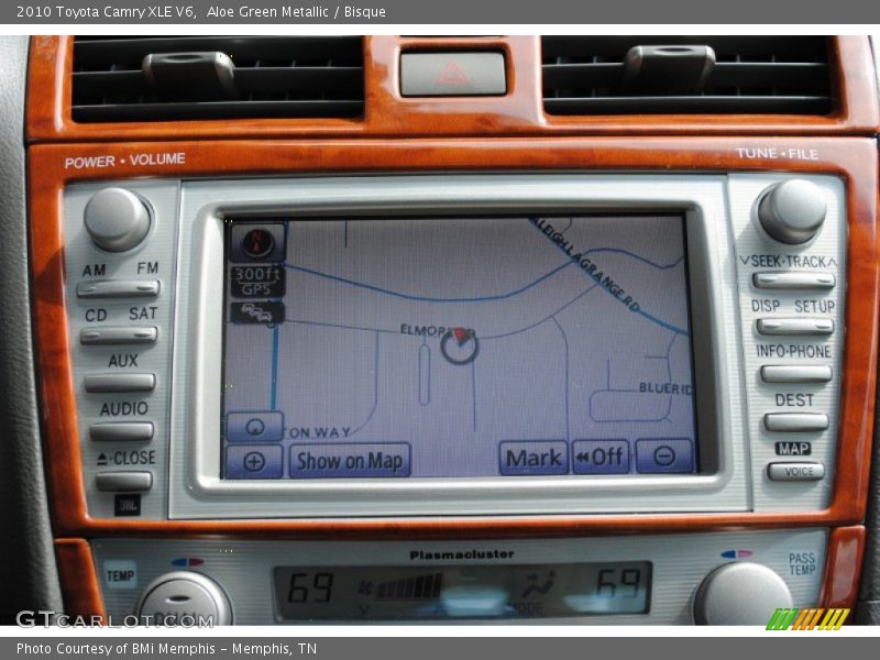 Aloe Green Metallic / Bisque 2010 Toyota Camry XLE V6