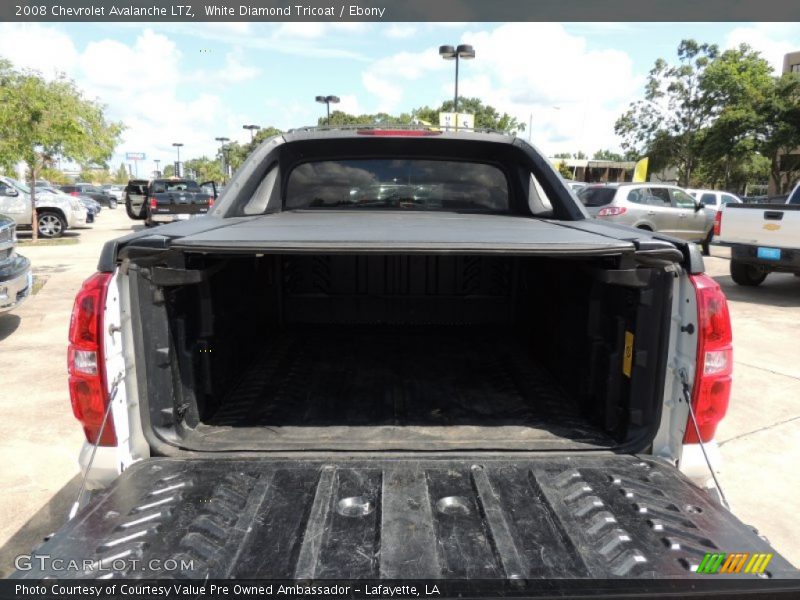 White Diamond Tricoat / Ebony 2008 Chevrolet Avalanche LTZ