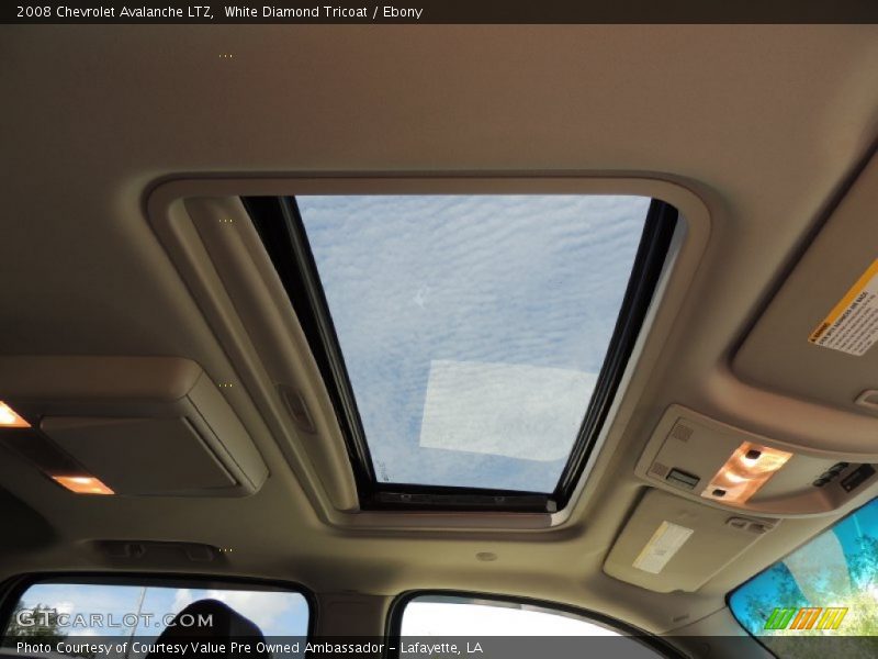 White Diamond Tricoat / Ebony 2008 Chevrolet Avalanche LTZ